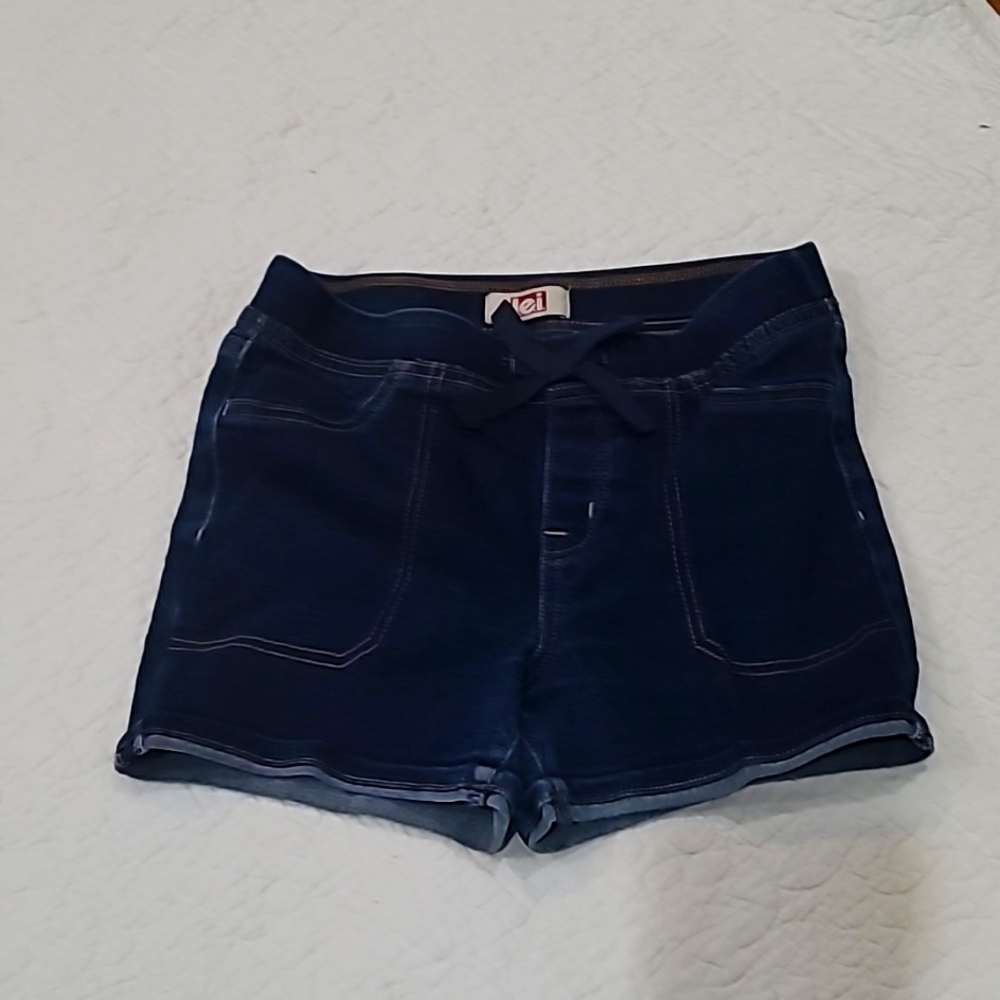 l.e.i Girls Denim Shorts, Size XL Regular.
